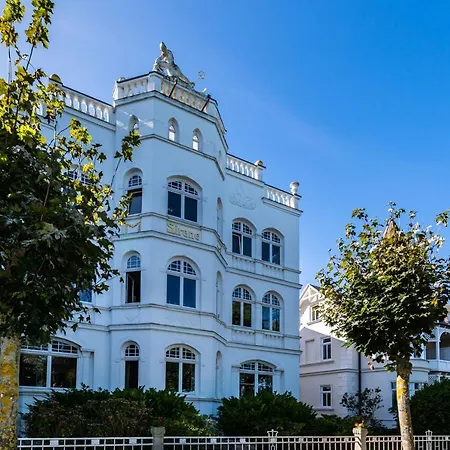Villa Sirene, App 02 - direkt am Strand-2
